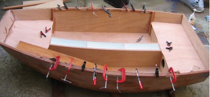 Pram dinghy - fitting the decks